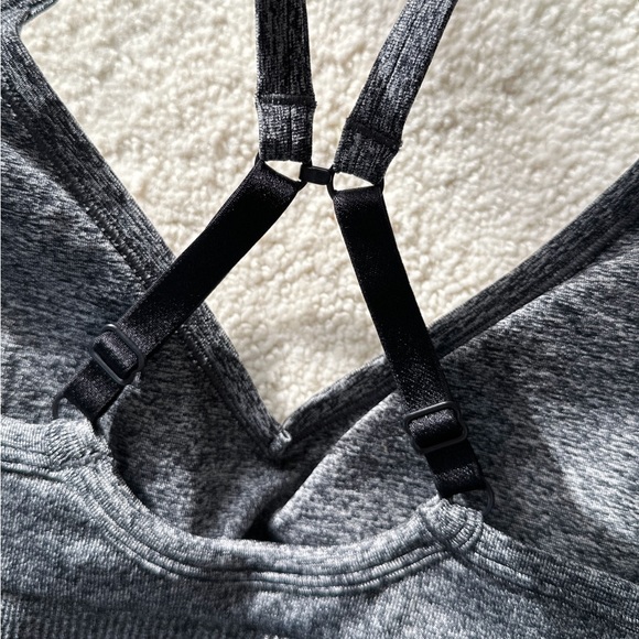 Lululemon Ebb to Street Bra *Light Support, C/D Cup - Picture 12 of 12